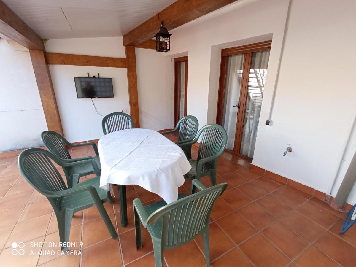 Apartamentos La Casona De Ezcaray Con Terrazas Y Patios Individuales Екстериор снимка