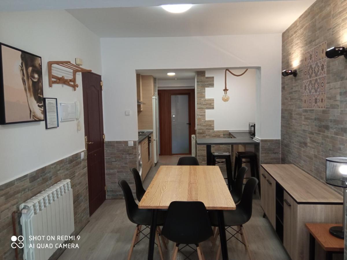 Apartamentos La Casona De Ezcaray Con Terrazas Y Patios Individuales Екстериор снимка