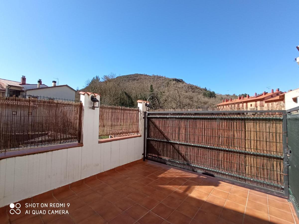 Apartamentos La Casona De Ezcaray Con Terrazas Y Patios Individuales Екстериор снимка