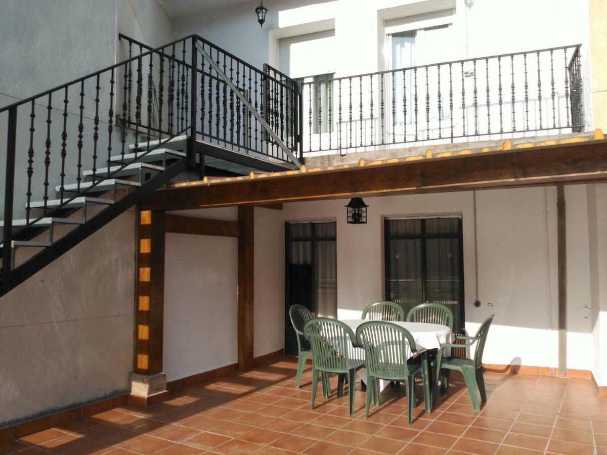 Apartamentos La Casona De Ezcaray Con Terrazas Y Patios Individuales Екстериор снимка