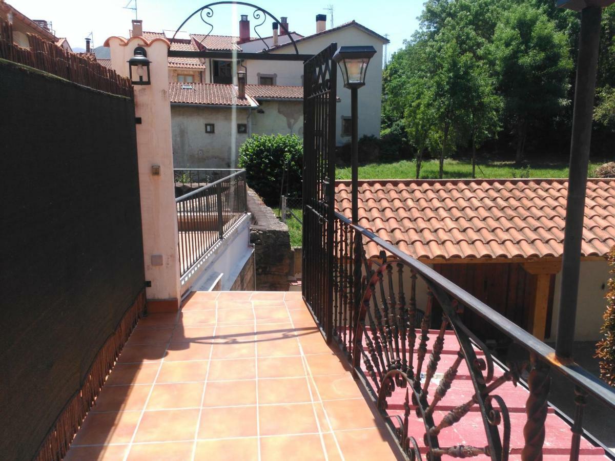 Apartamentos La Casona De Ezcaray Con Terrazas Y Patios Individuales Екстериор снимка